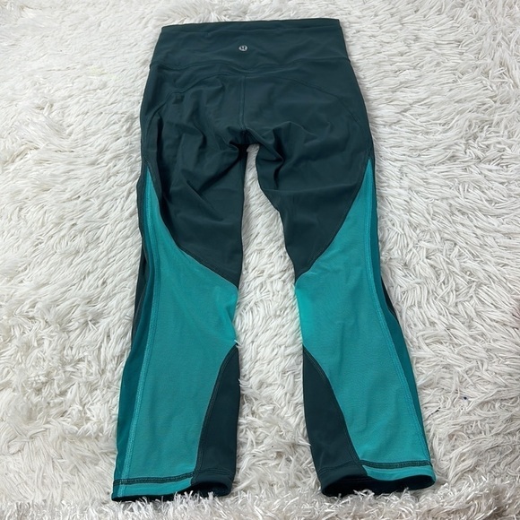 Lululemon Mix & Mesh Crop *21" - Picture 3 of 5